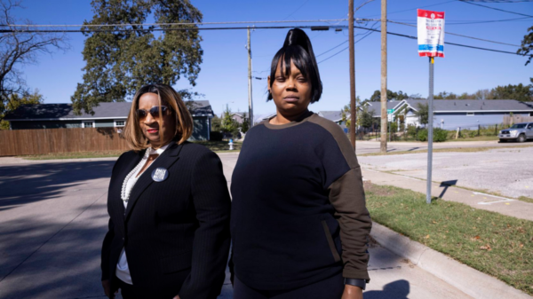 Claudia Fowler (left) and Temeckia Derrough