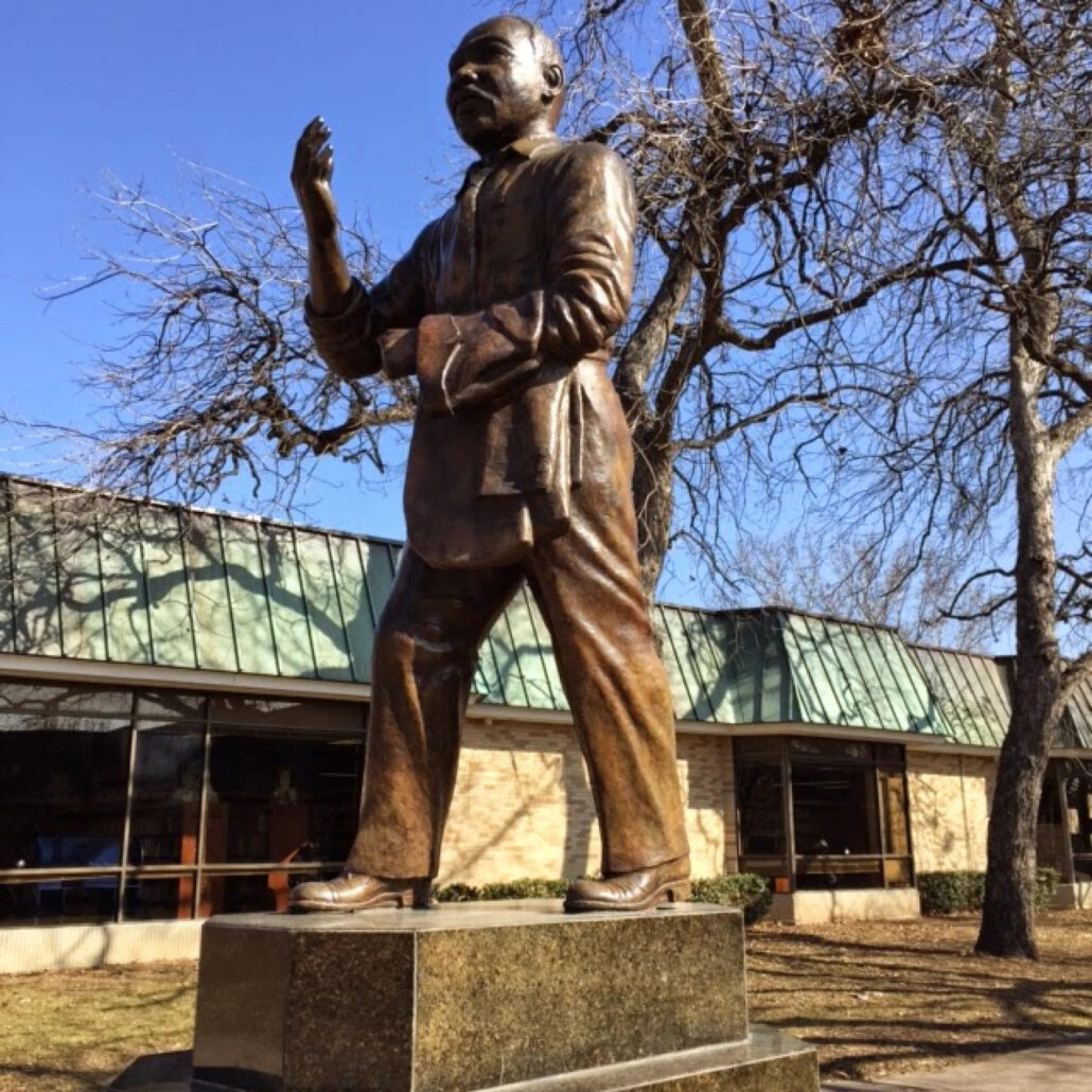 MLK Jr state at King Center. Credit Mary Clark Traveler Blog