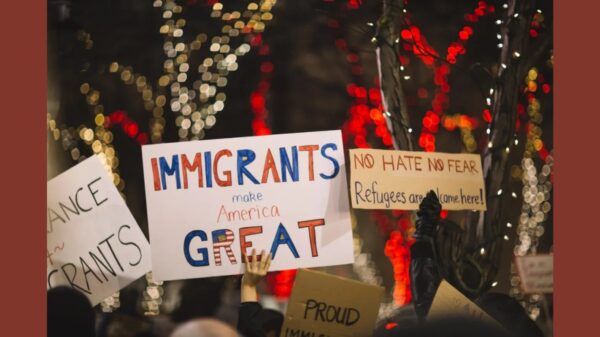 Pro-Testers in support of immigrant rights.